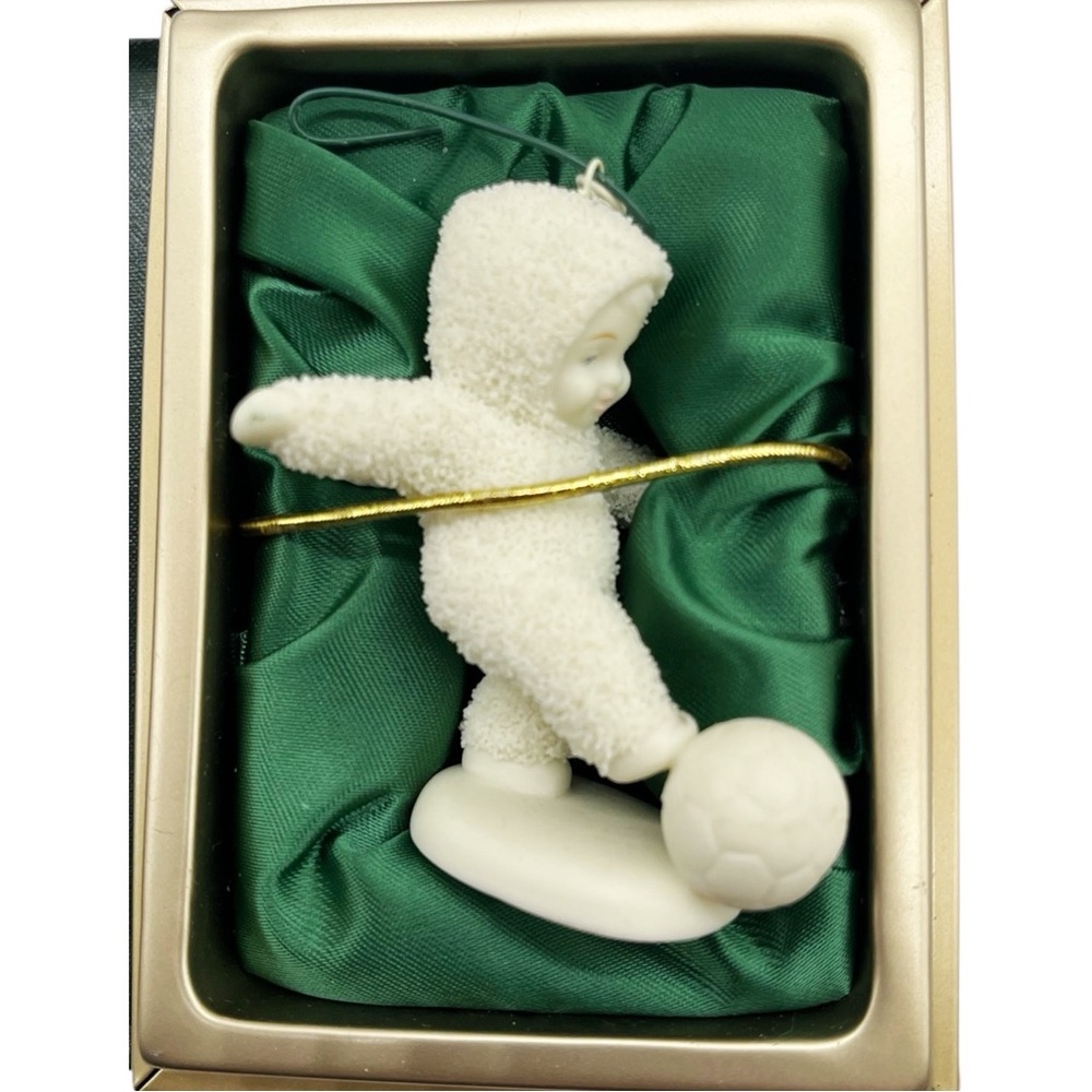 VTG Snowbabies Angel Dept 56 Ornament “Score” In Box with Tags